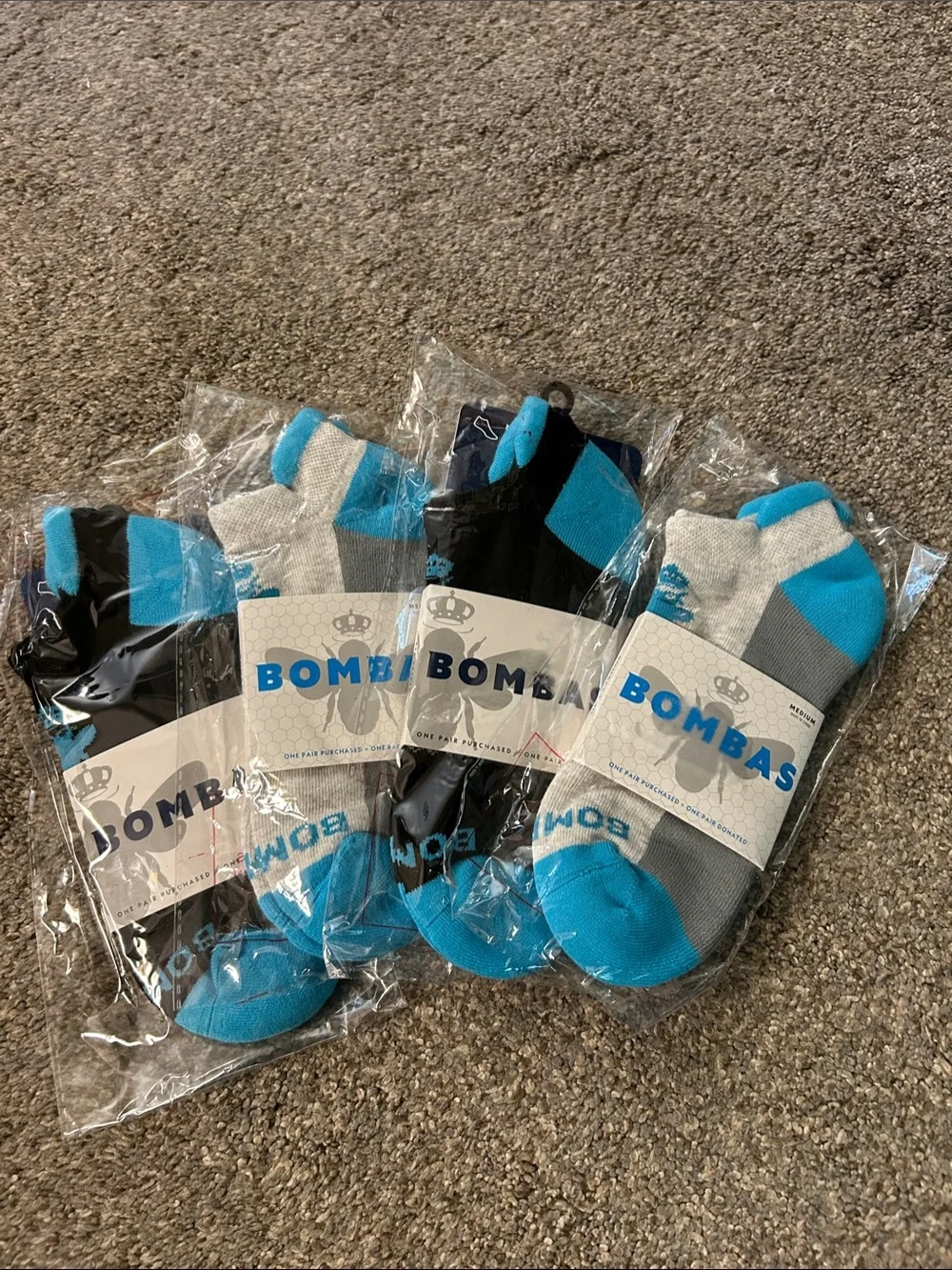 Bombas ankle Socks in Turquoise, white & Black (4-Pack)